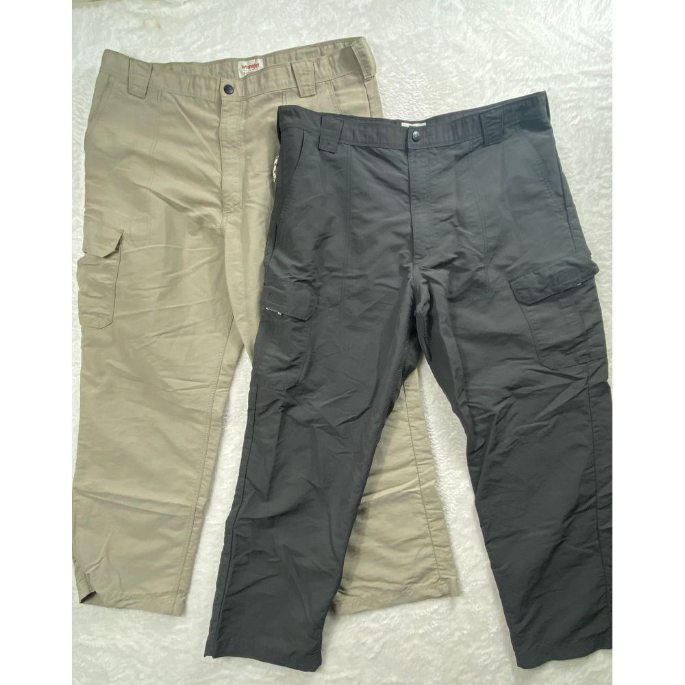 2 Wrangler Authentics Men's Cargo Pants Tactical Outdoor Hiking‎ Work Wear 40x30